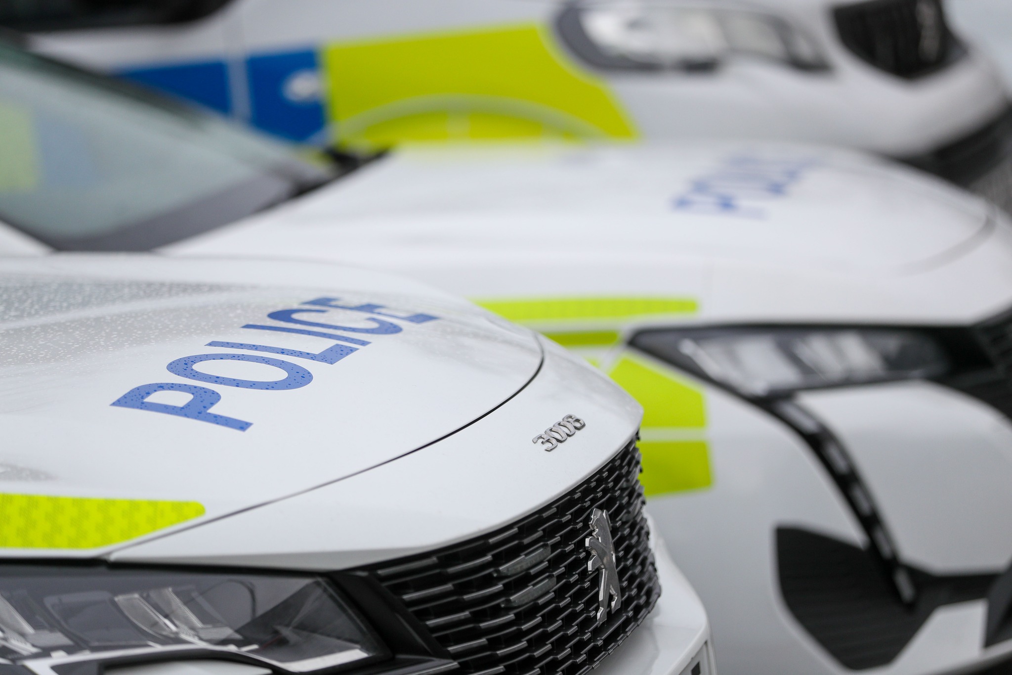 multiple police cars